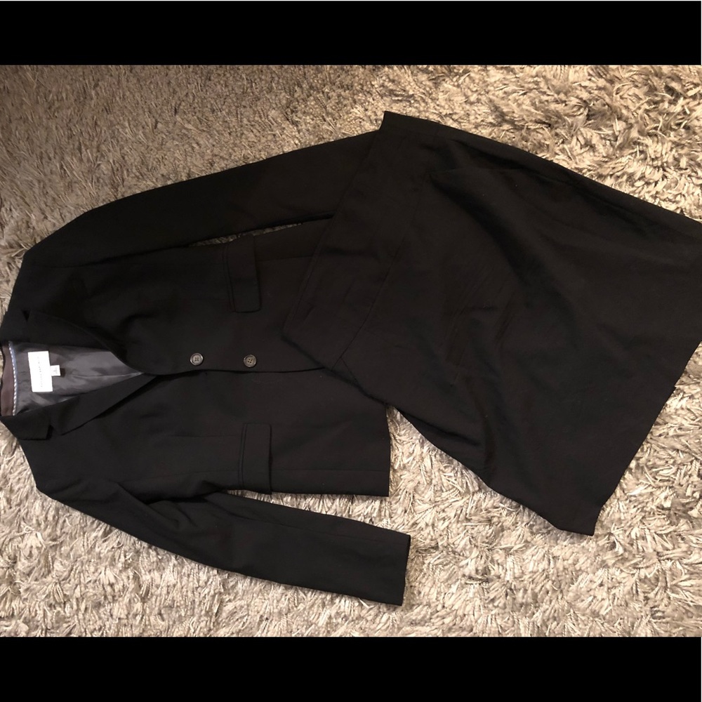 Banana Republic Suit w/ Skirt